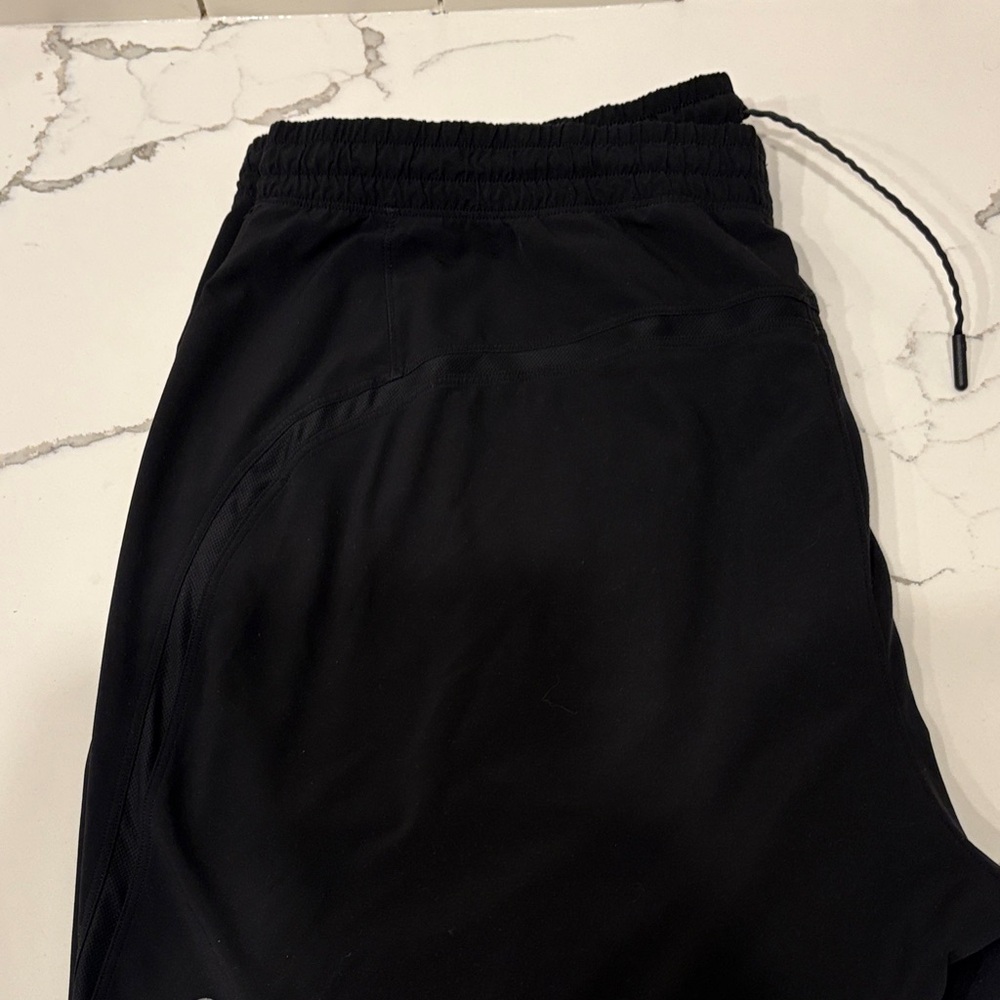 lululemon athletica Black 7 inch Pace Breaker Linerless Shorts